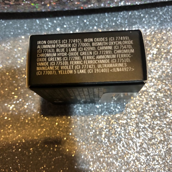 BNIB! MAC Extra Dimension Eyeshadow single in Amorous Alloy - Picture 9 of 10